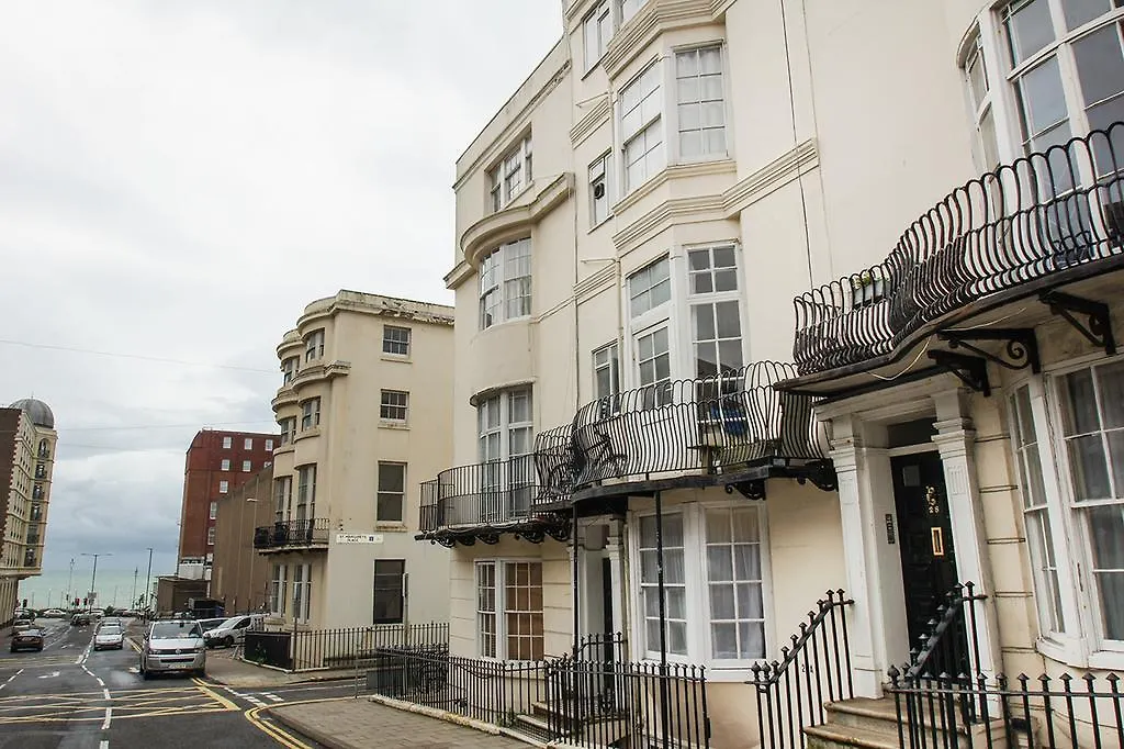 Between Piers - Central- By Brighton Holiday Lets Великобритания